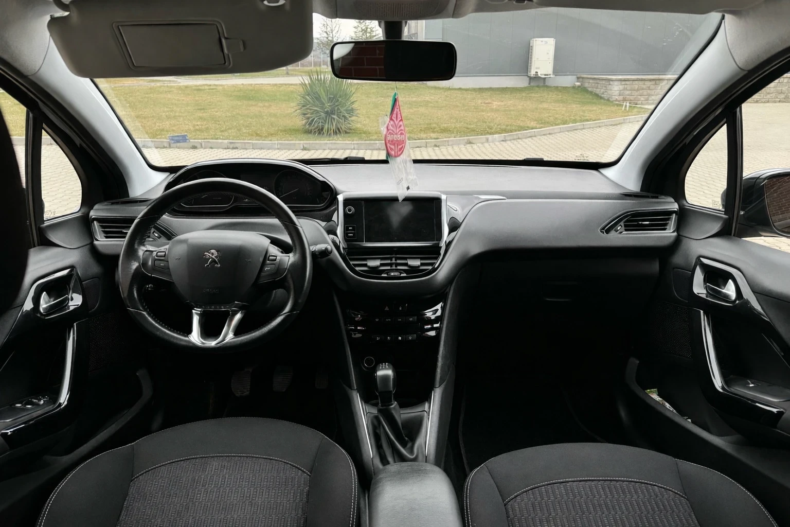 Peugeot 208 1.2 PureTech | Mobile.bg � ����������� 7