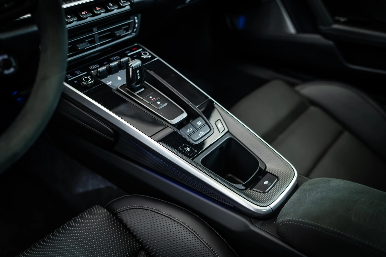 Porsche 911 992 Turbo S LIFT* Burmester* Pano, снимка 9 - Автомобили и джипове - 54067917