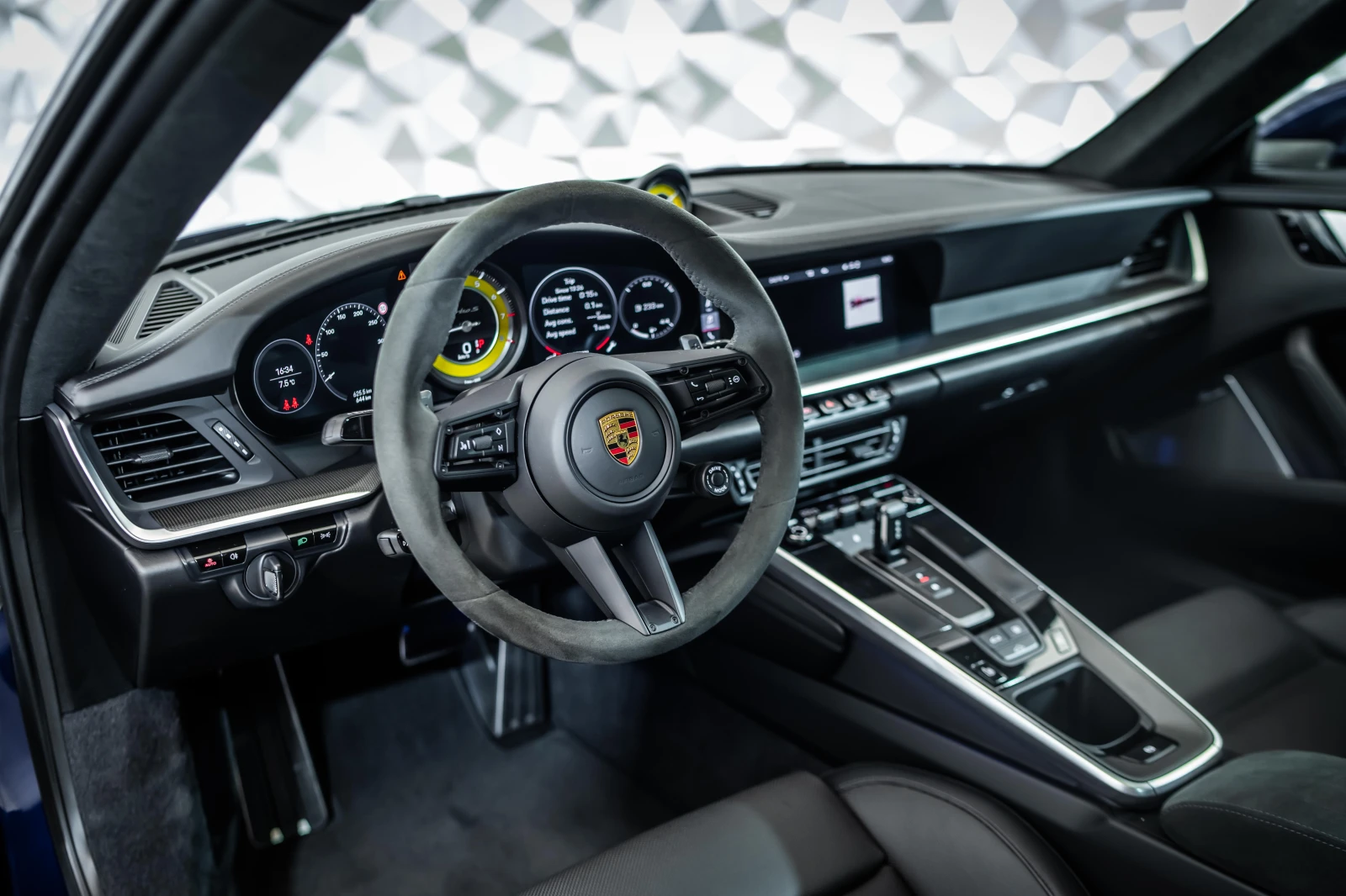 Porsche 911 992 Turbo S LIFT* Burmester* Pano, снимка 8 - Автомобили и джипове - 54067917