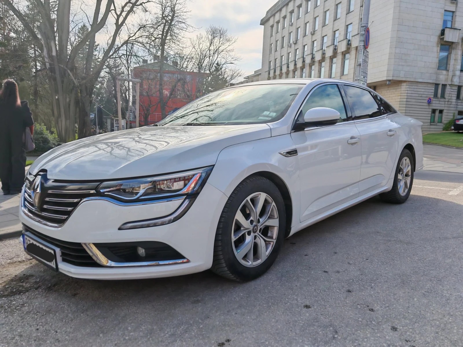 Renault Talisman 1.7 dCi 120к.с, снимка 2 - Автомобили и джипове - 54152140