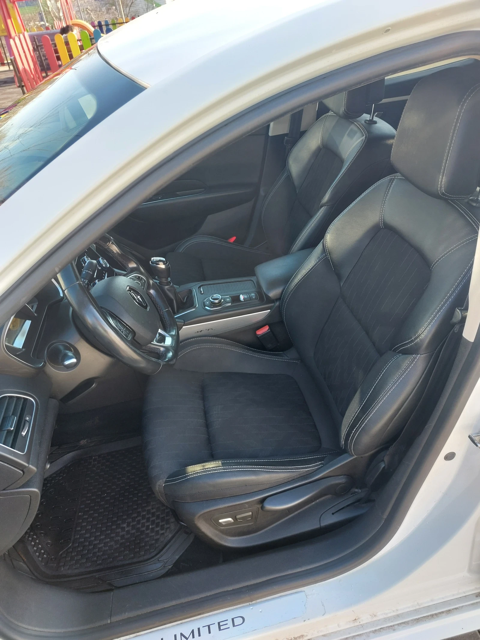 Renault Talisman 1.7 dCi 120к.с, снимка 14 - Автомобили и джипове - 54152140