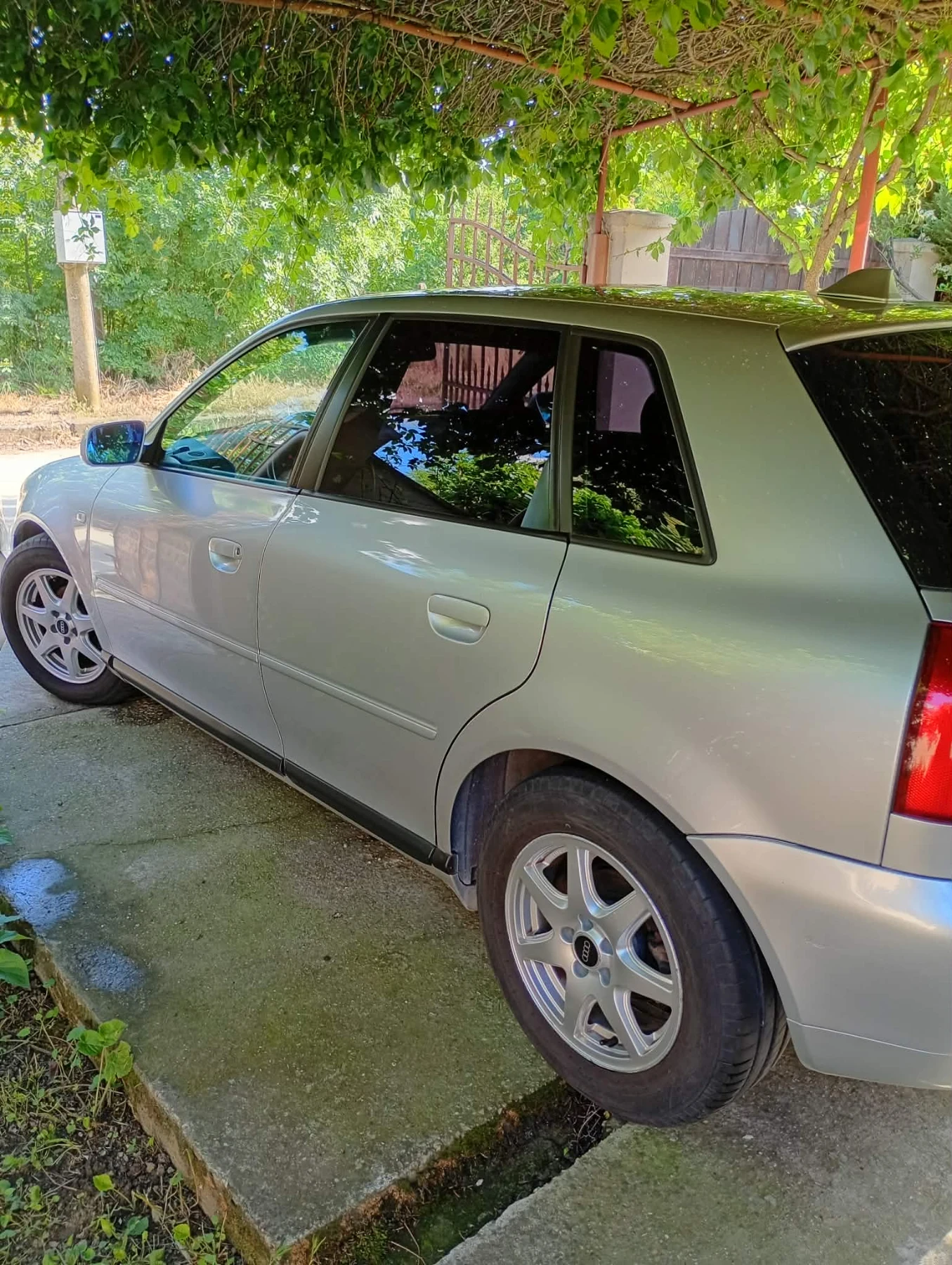 Audi A3 1.6 бензин, снимка 4 - Автомобили и джипове - 54683094