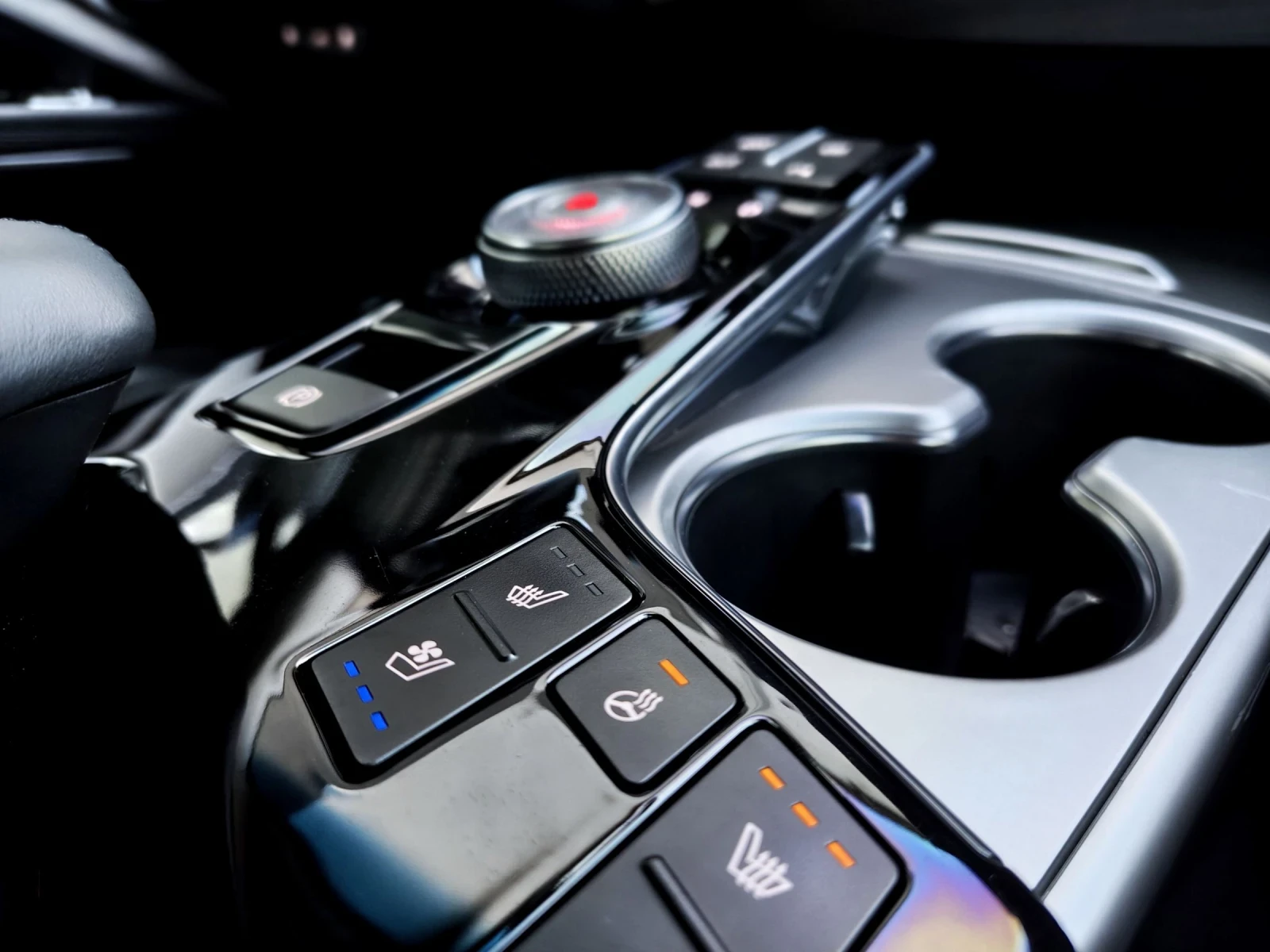 Kia K8 НАЛИЧНА/3.5LPG/TRENDY/DISTRONIC/МАСАЖИ/8 СКОРОСТИ/, снимка 12 - Автомобили и джипове - 54693828