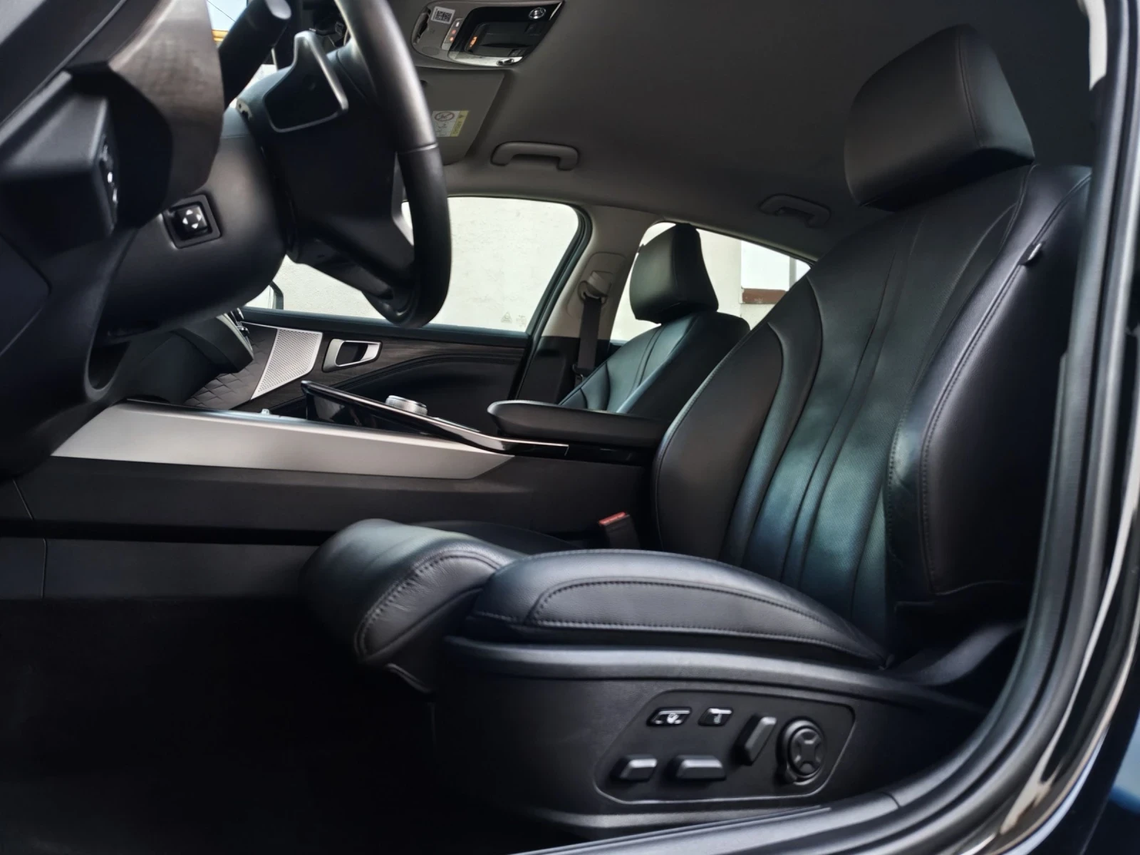 Kia K8 НАЛИЧНА/3.5LPG/TRENDY/DISTRONIC/МАСАЖИ/8 СКОРОСТИ/, снимка 16 - Автомобили и джипове - 54693828