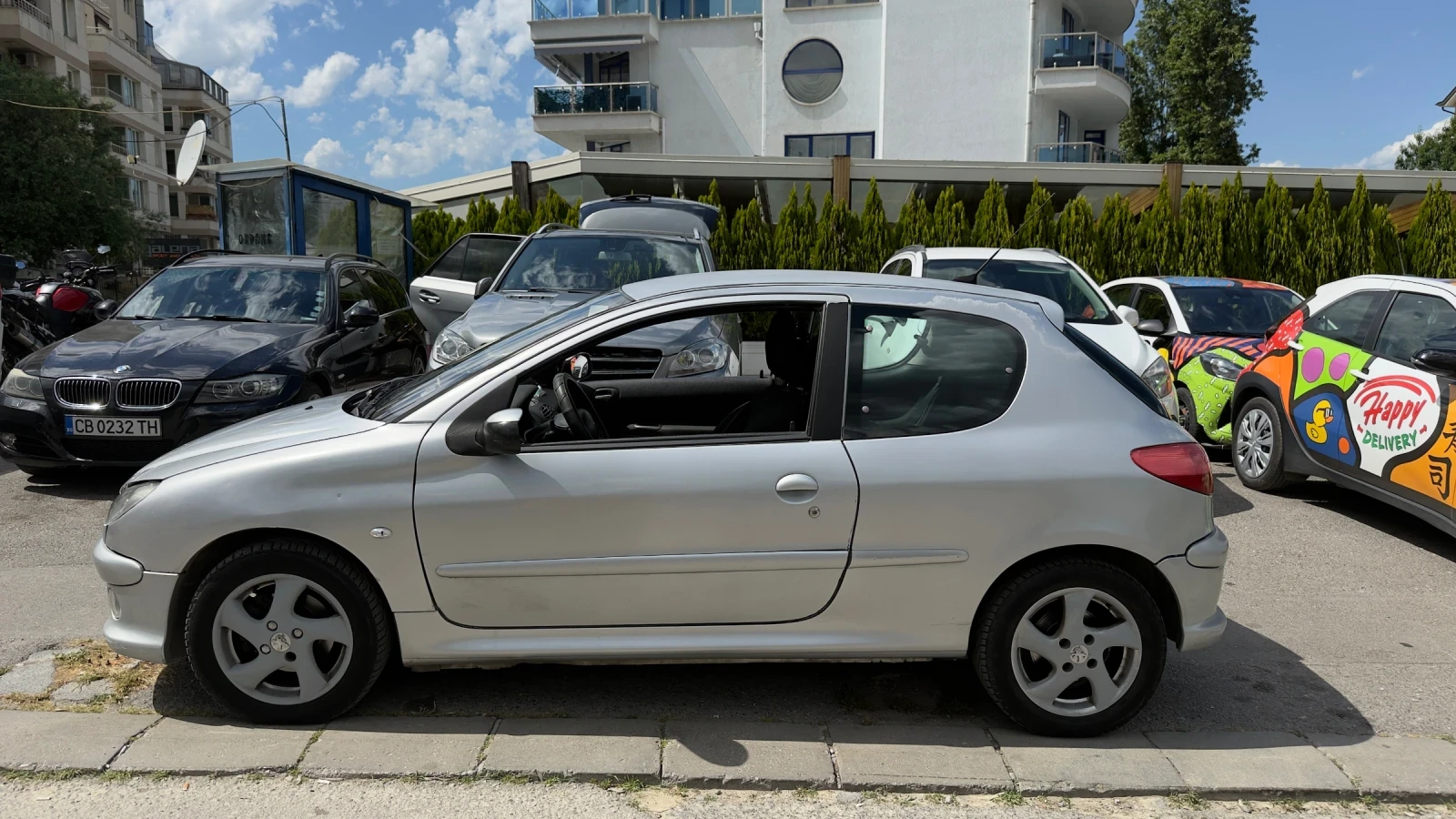 Peugeot 206 1.6hdi 109hp 2004, снимка 3 - Автомобили и джипове - 54915429