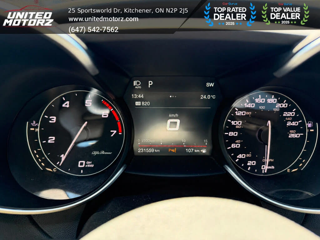 Alfa Romeo Giulia Ti AWD* HARMAN KARDON* ПОДГРЕВ* ПАНОРАМА* KEYLESS*, снимка 14 - Автомобили и джипове - 55349272