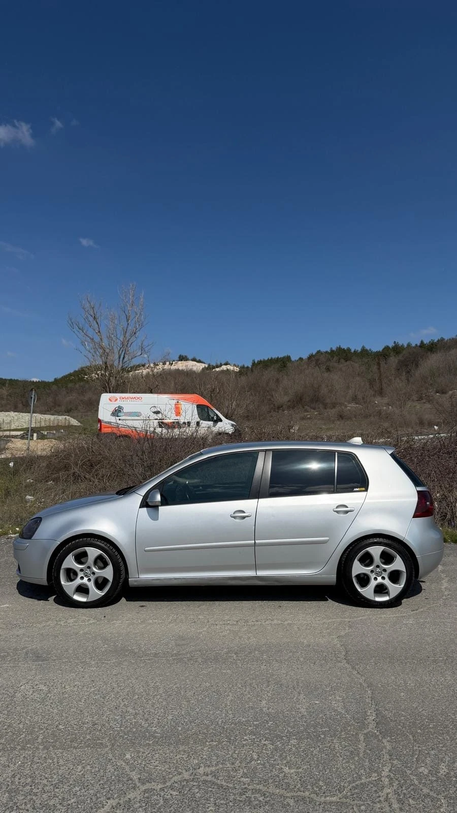 VW Golf 1.9 TDI, снимка 4 - Автомобили и джипове - 55674723