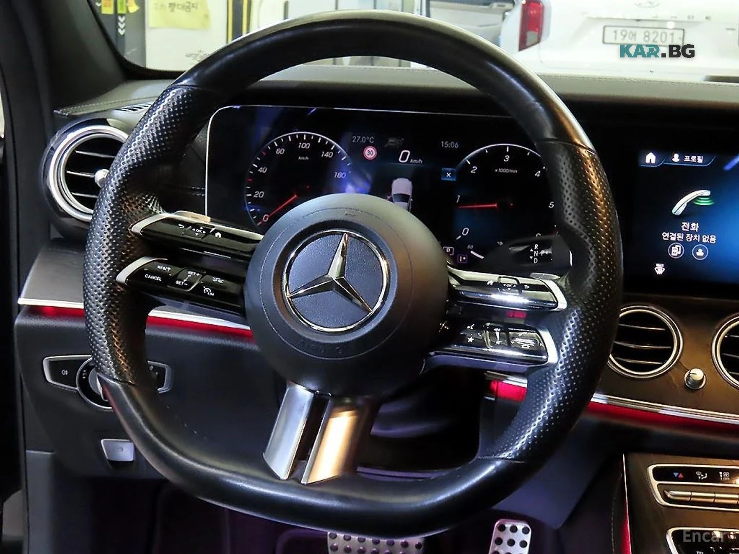 Mercedes-Benz E 220 AMG* 360 КАМЕРА* ПОДГРЕВ* HEADUP* ПАМЕТ, снимка 8 - Автомобили и джипове - 55729457