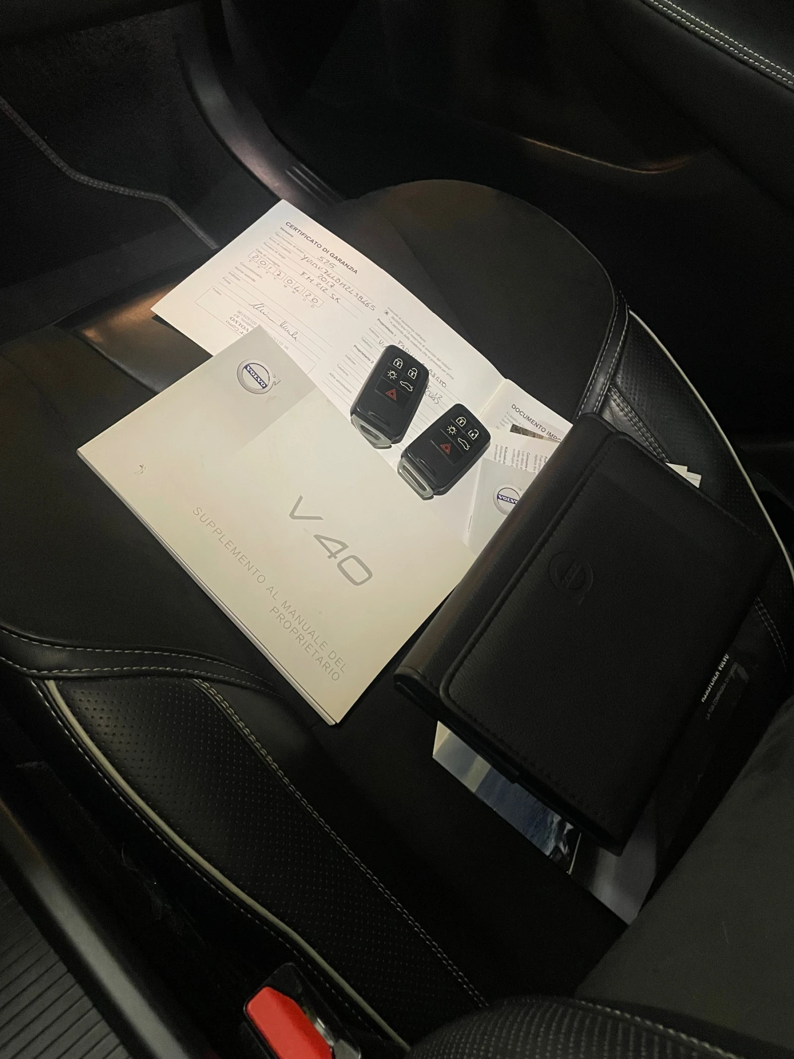 Volvo V40 Cross Country 2.0, снимка 7 - Автомобили и джипове - 55887805