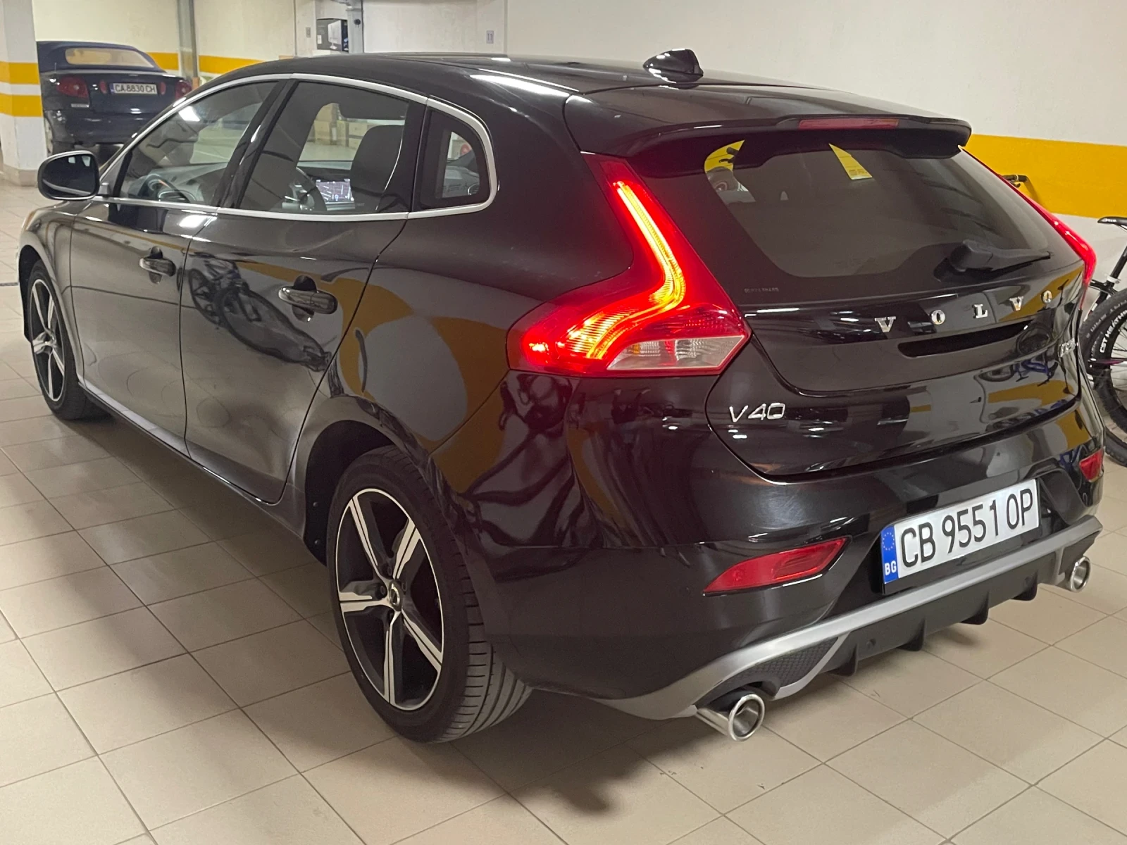 Volvo V40 Cross Country 2.0, снимка 4 - Автомобили и джипове - 55887805