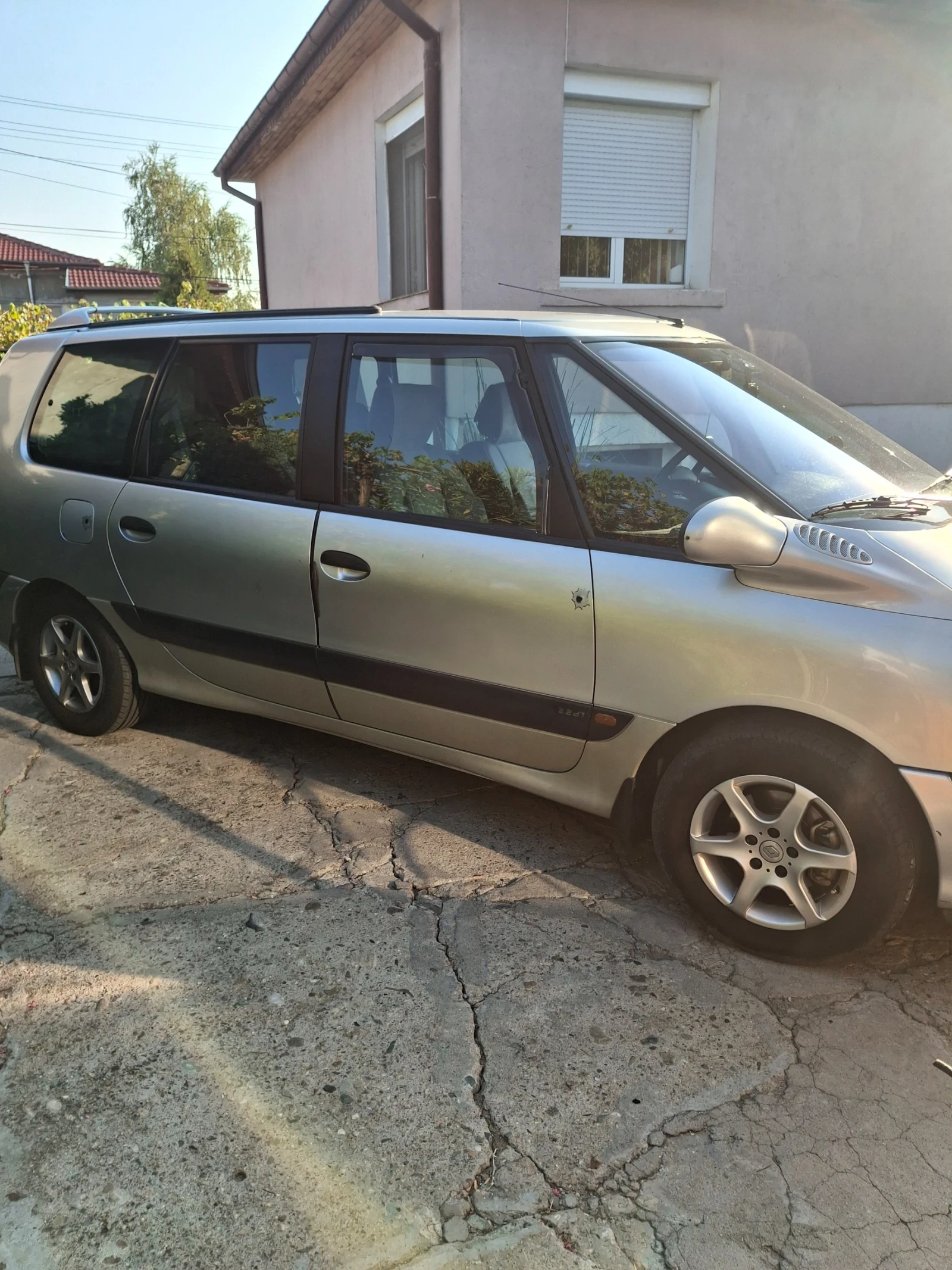 Renault Espace 7 места, снимка 3 - Автомобили и джипове - 56240816