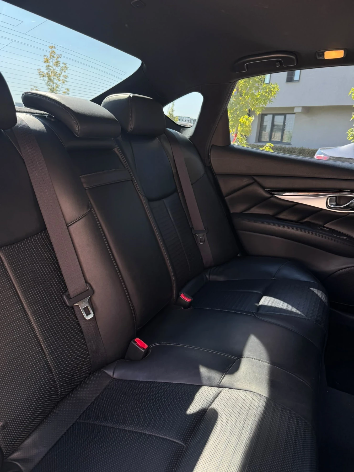 Infiniti Q70 s, снимка 5 - Автомобили и джипове - 56425823