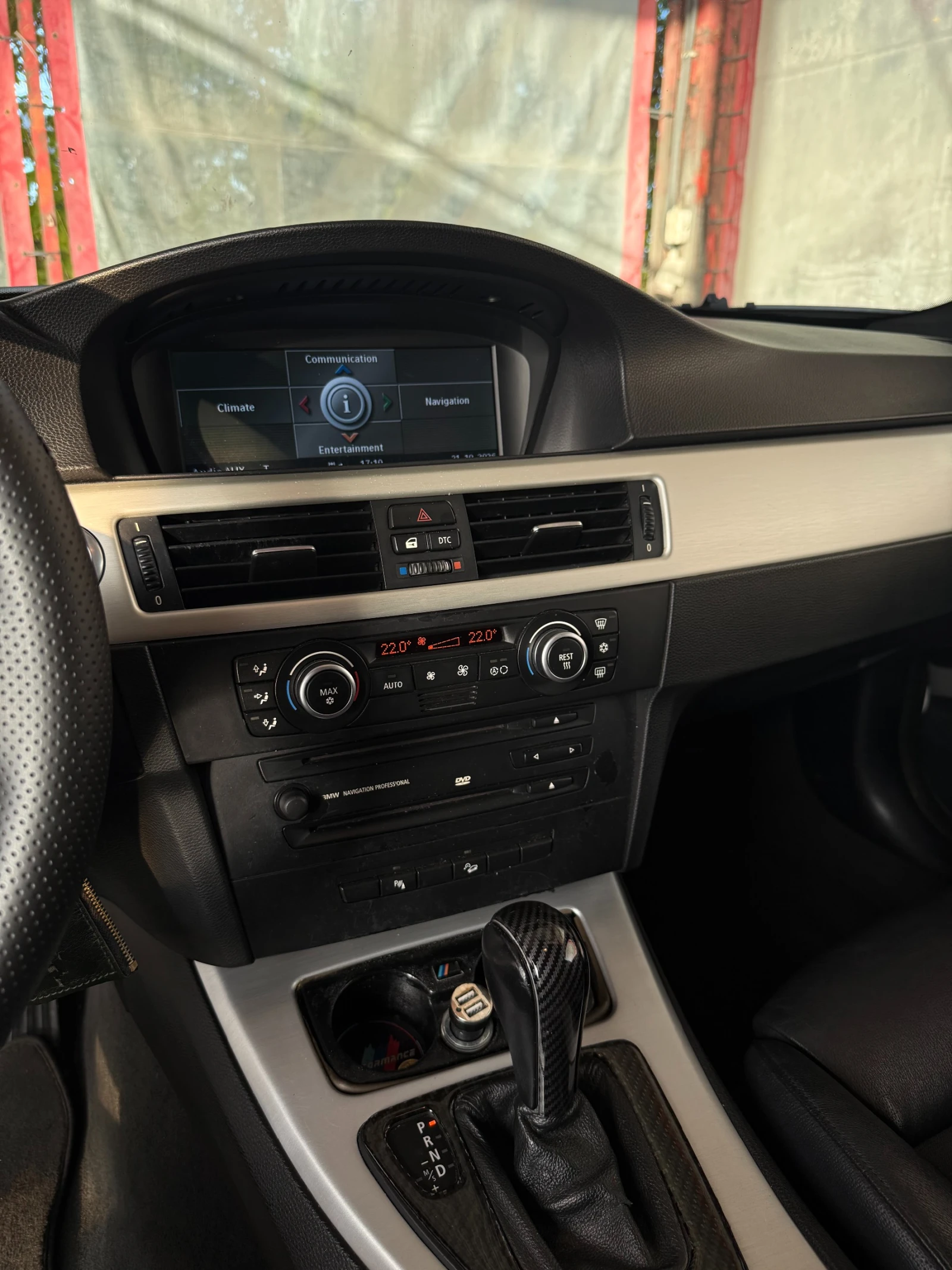 BMW 330, снимка 13 - Автомобили и джипове - 56688477
