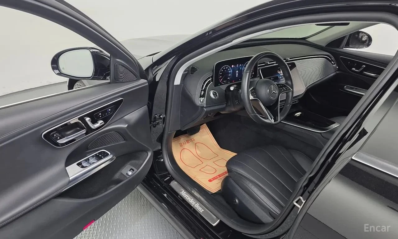 Mercedes-Benz E 200, снимка 6 - Автомобили и джипове - 56723343