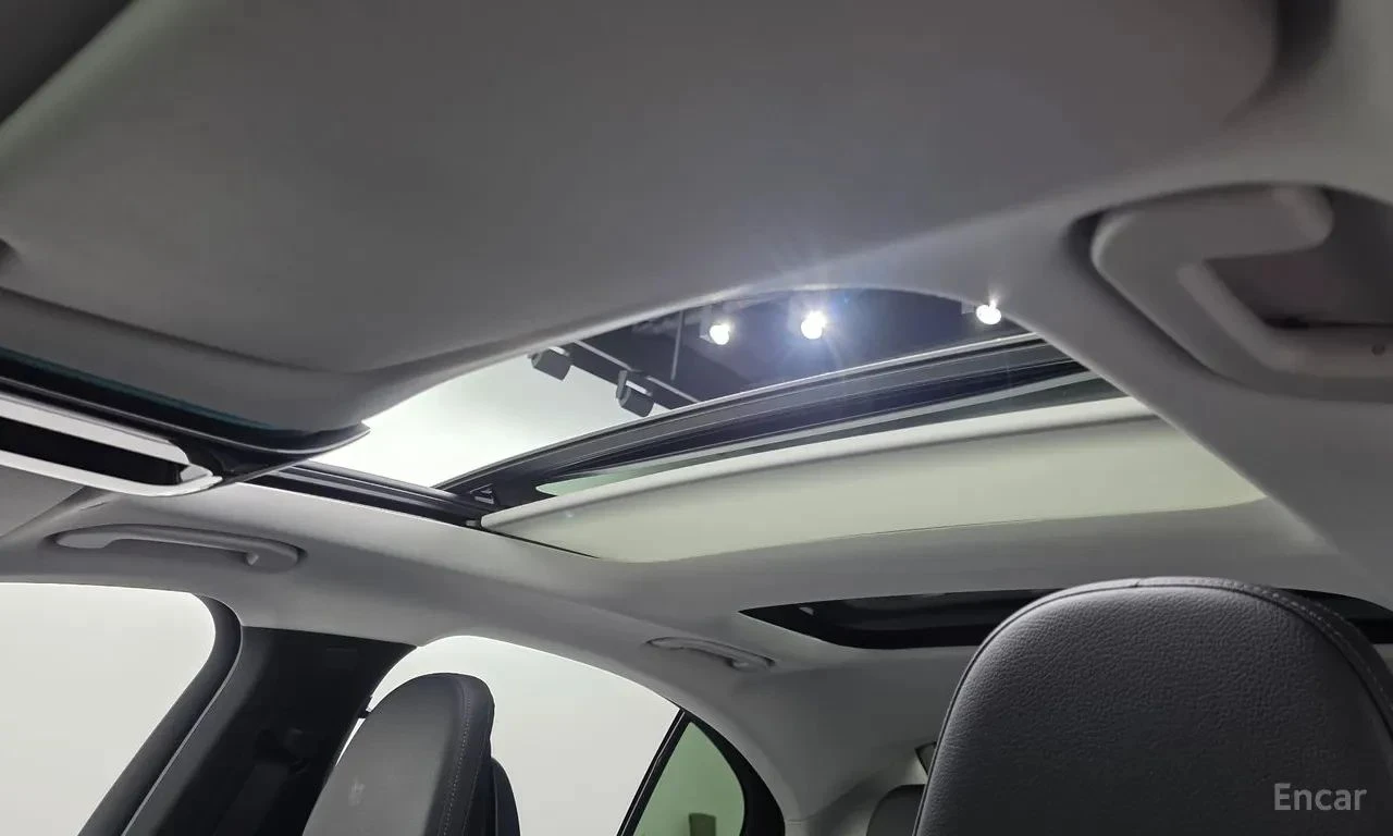 Mercedes-Benz E 200, снимка 14 - Автомобили и джипове - 56723343
