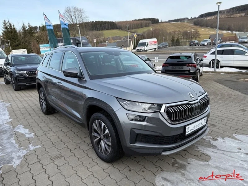 Skoda Kodiaq Style DSG Led Navi 7-Sitzer 18500км ОЧАКВАН ВНОС , снимка 3 - Автомобили и джипове - 49484392