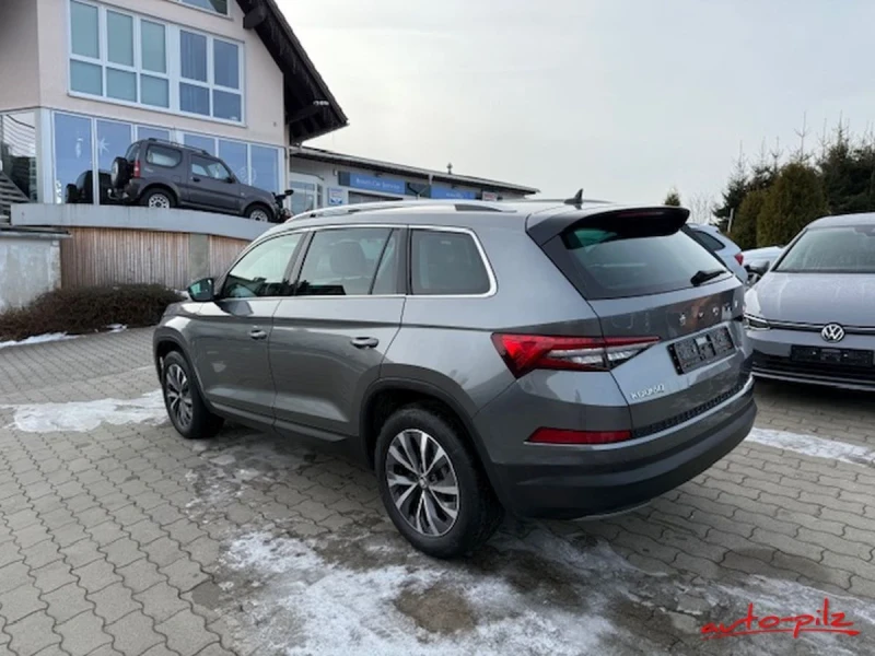 Skoda Kodiaq Style DSG Led Navi 7-Sitzer 18500км ОЧАКВАН ВНОС , снимка 5 - Автомобили и джипове - 49329219