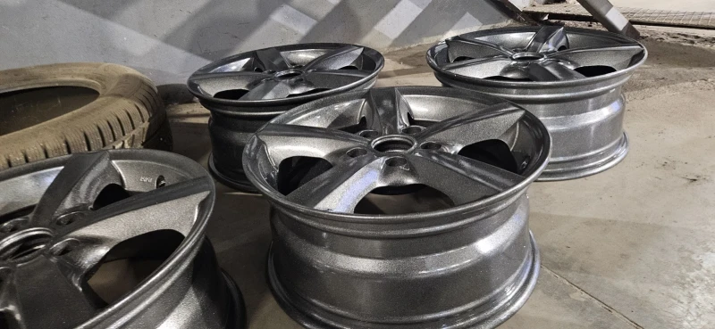 Dacia Duster 5 г.Гаранция!Газ/Заводска, снимка 8 - Автомобили и джипове - 51538573