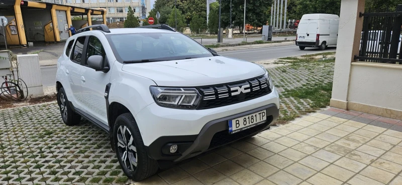 Dacia Duster 5 г.Гаранция!Газ/Заводска, снимка 3 - Автомобили и джипове - 51538573