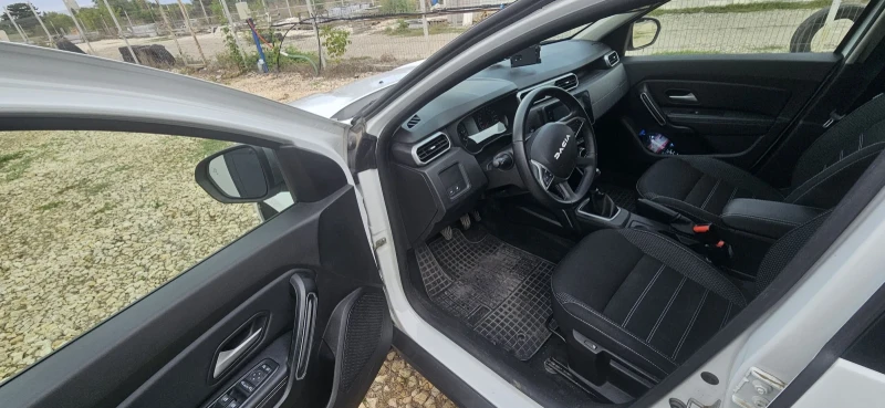 Dacia Duster 5 г.Гаранция!Газ/Заводска, снимка 12 - Автомобили и джипове - 51538573