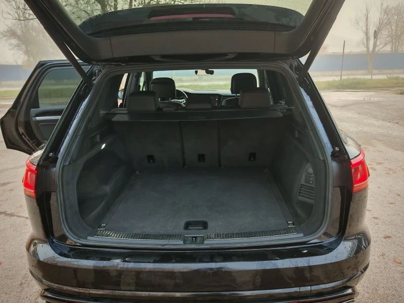 VW Touareg R-line , снимка 11 - Автомобили и джипове - 52385185