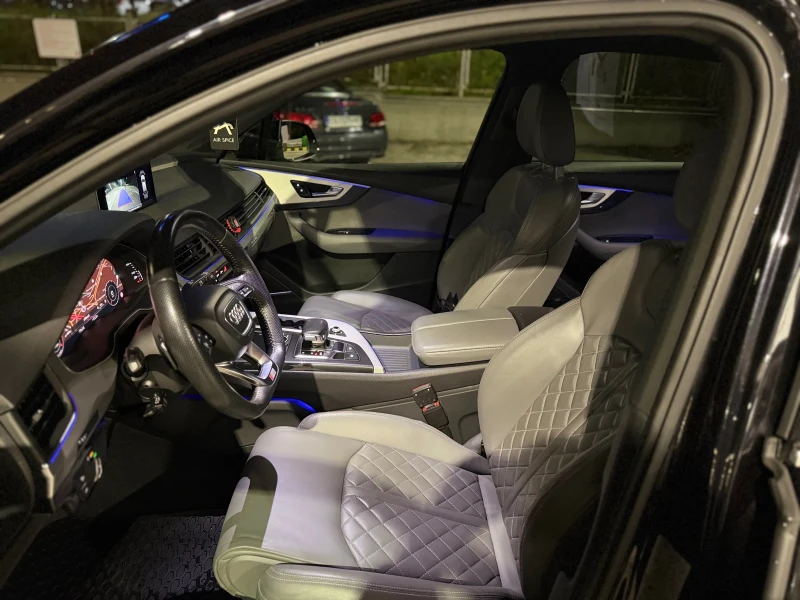Audi Q7 3.0TDi* QUATTRO* 3xS-line* 7местна* 22zoll* ACC* , снимка 11 - Автомобили и джипове - 52487039