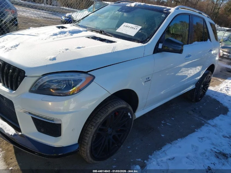 Mercedes-Benz ML 63 AMG 2013 MERCEDES-BENZ ML 63 AMG 4MATIC