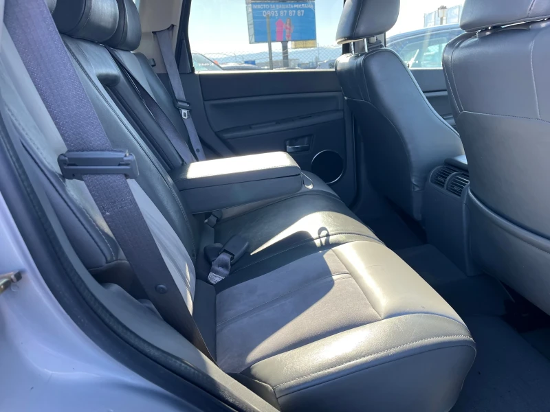 Jeep Grand cherokee 3.0CRD Overland, снимка 14 - Автомобили и джипове - 53111214