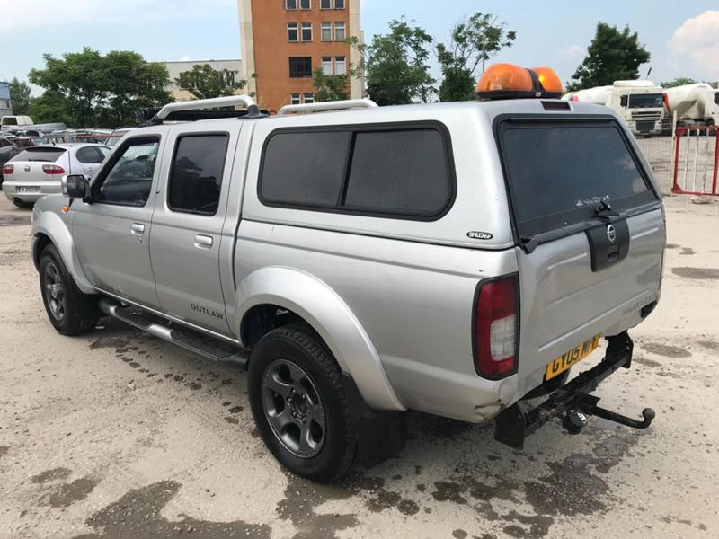 Nissan Navara 2.5di  outlaw, снимка 8 - Автомобили и джипове - 25692481