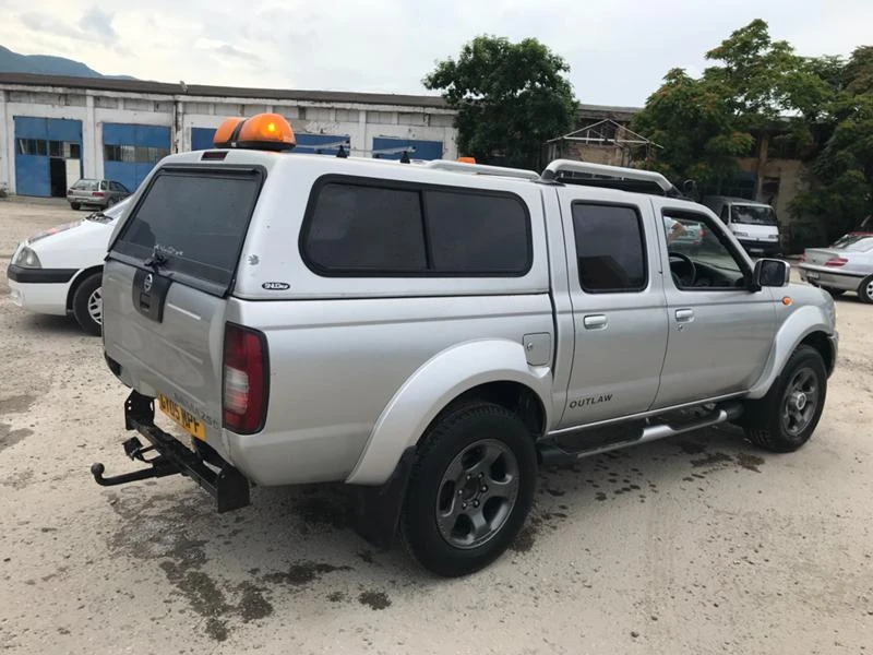 Nissan Navara 2.5di  outlaw, снимка 6 - Автомобили и джипове - 25692481