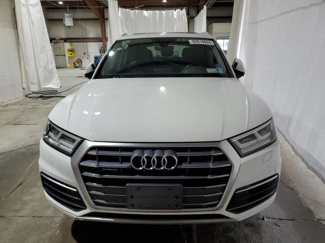 Audi Q5 2.0T* PREMIUM* PLUS* ДИГИТАЛНО* ТАБЛО* ДИСТРОНИК* , снимка 4 - Автомобили и джипове - 48402264