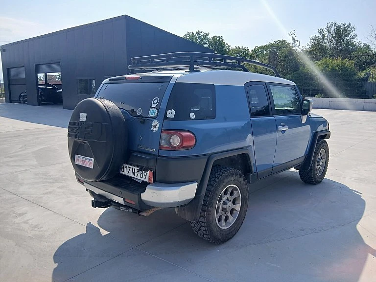 Toyota Fj cruiser 4.0, снимка 4 - Автомобили и джипове - 55607904