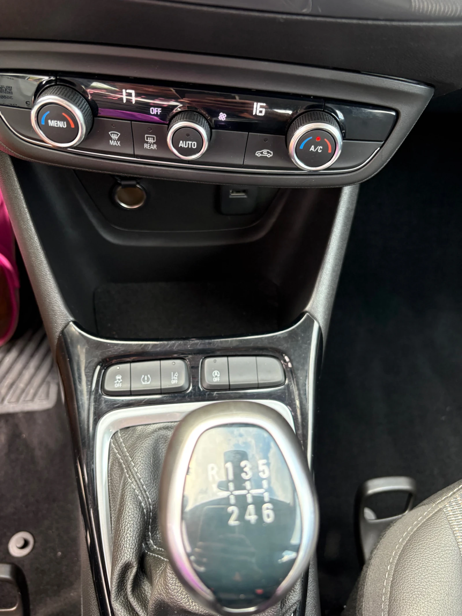 Opel Crossland X 1.2 turbo euro6, снимка 10 - Автомобили и джипове - 49049865