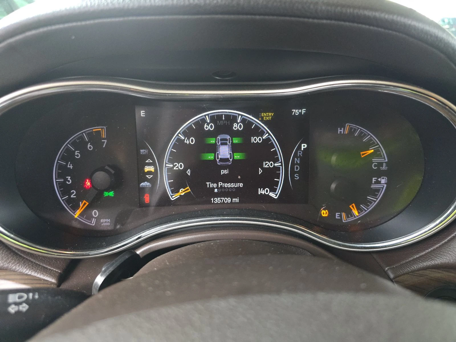Jeep Grand cherokee OVERLAND 5.7 HEMI* Обдух* 8ZF* Въздух* Пано*  - изображение 10