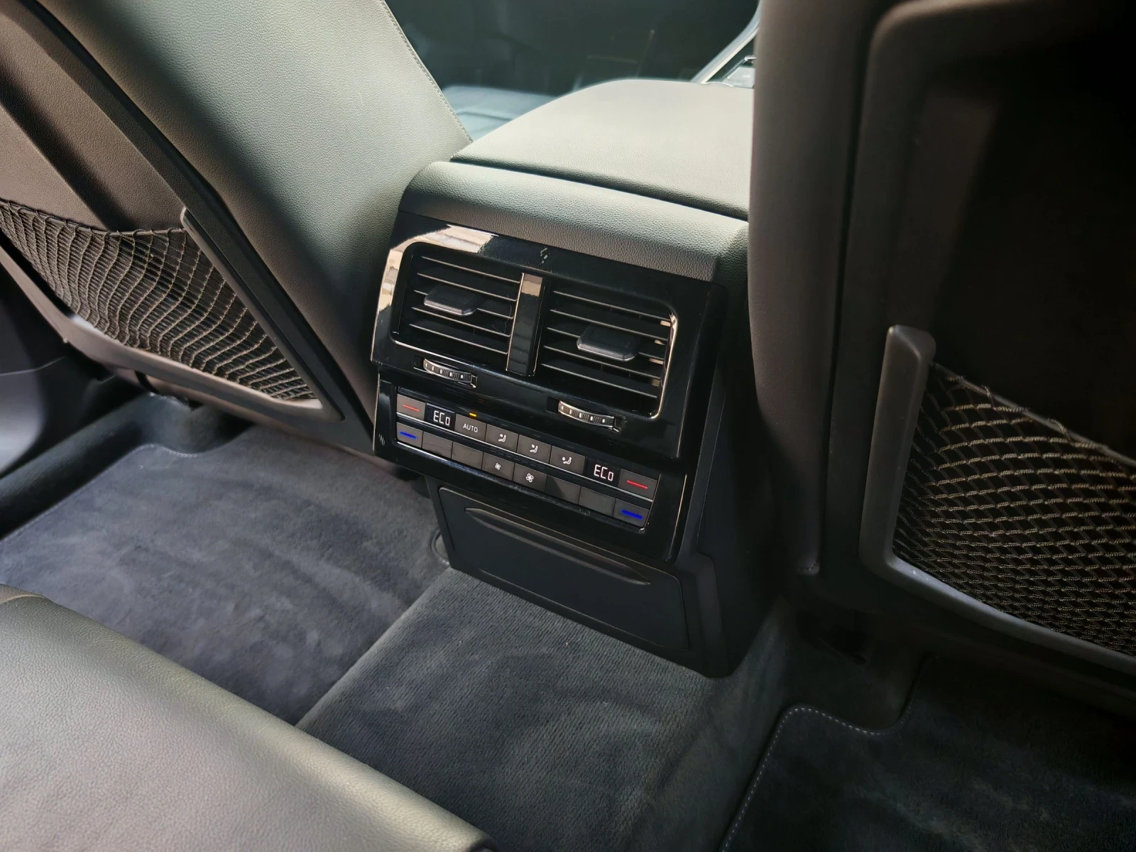 VW Touareg R-line  - изображение 10