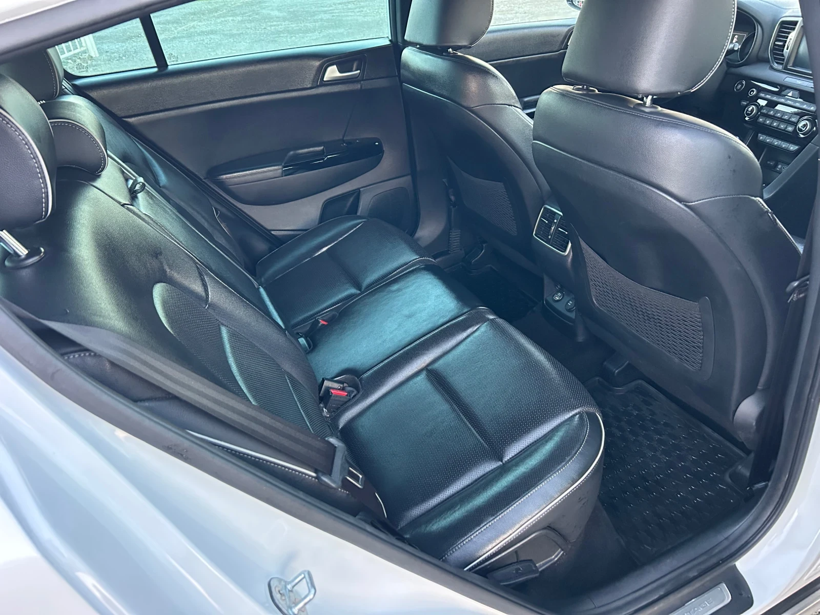 Kia Sportage GT LINE / 2.0-185 . / 44 / 6 /   | Mobile.bg   13