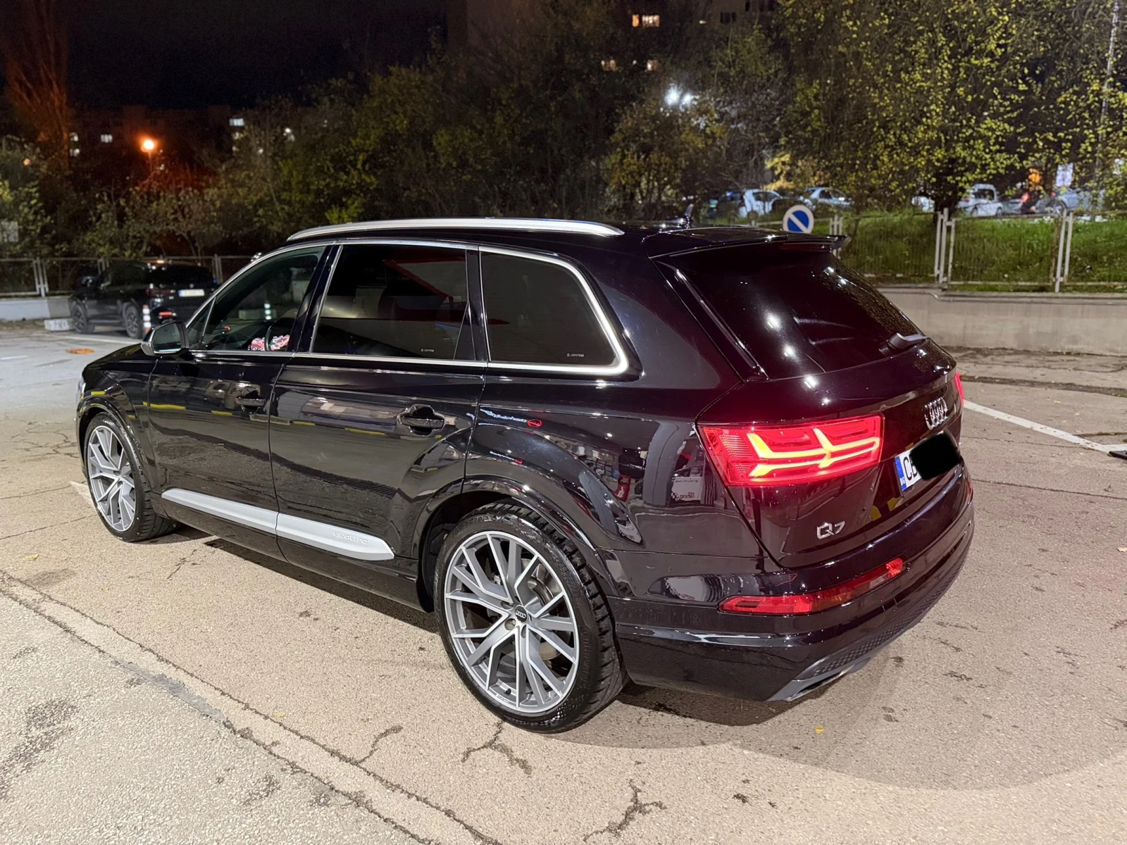 Audi Q7 3.0TDi* QUATTRO* 3xS-line* 7местна* 22zoll* ACC*  - изображение 6