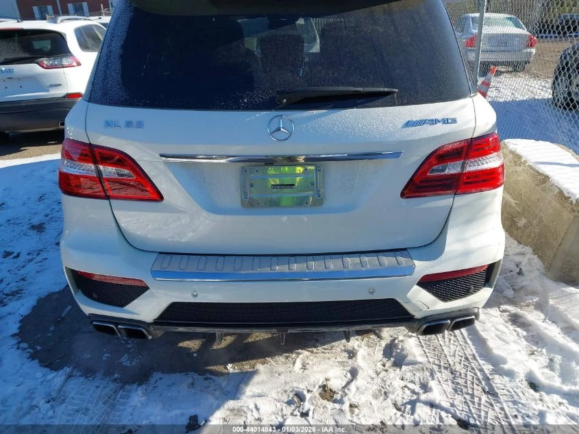 Mercedes-Benz ML 63 AMG 2013 MERCEDES-BENZ ML 63 AMG 4MATIC - изображение 8