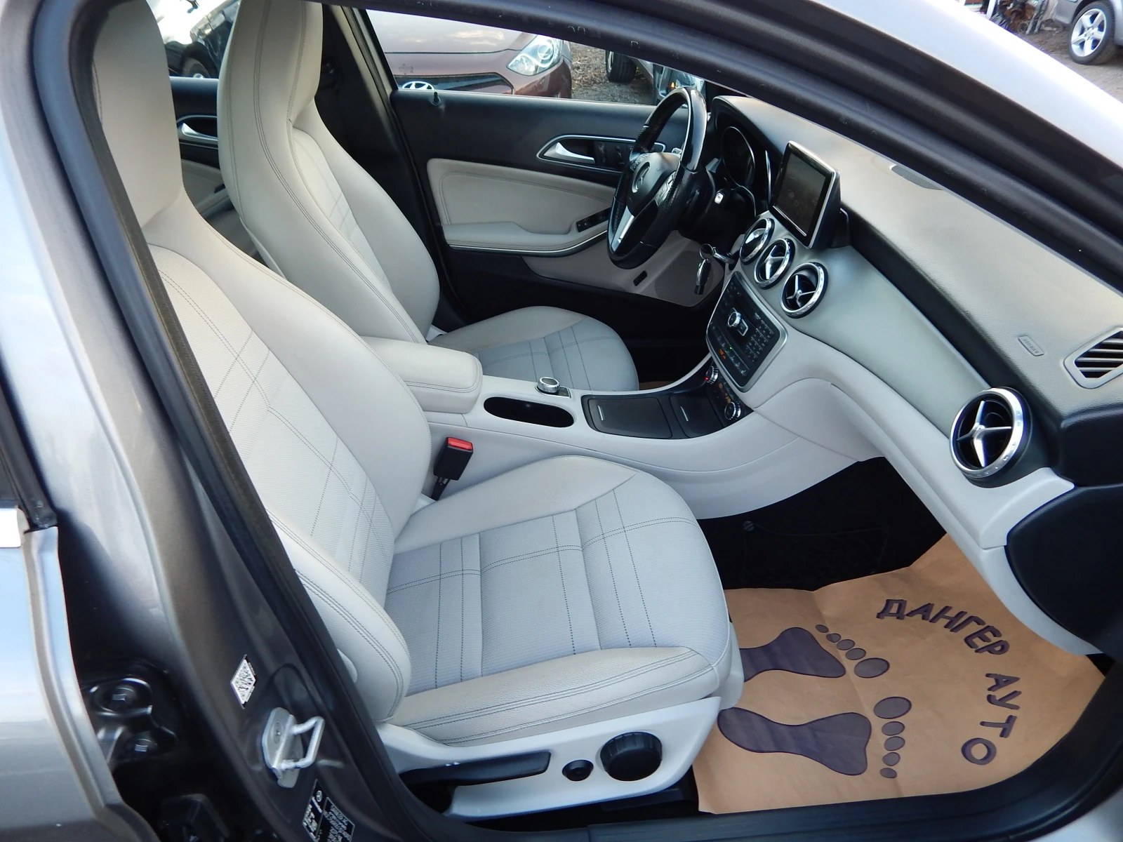 Mercedes-Benz GLA 220 2.2CDI* 4MATIC* 170k.* , снимка 16 - Автомобили и джипове - 53748310