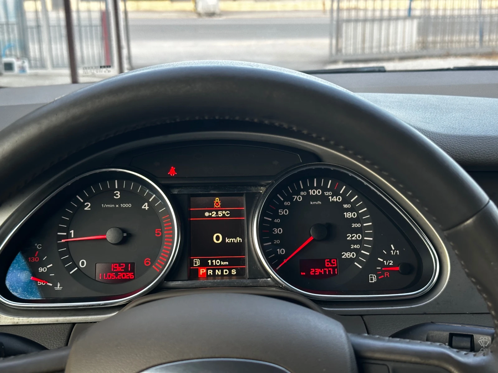 Audi Q7 3.0TDI 233к.с 6+ 1, снимка 12 - Автомобили и джипове - 54511838