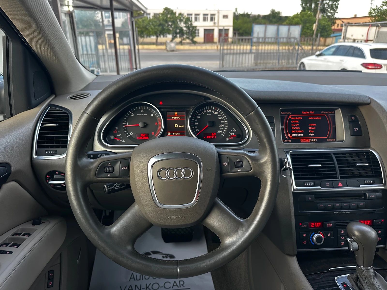 Audi Q7 3.0TDI 233к.с 6+ 1, снимка 11 - Автомобили и джипове - 54511838