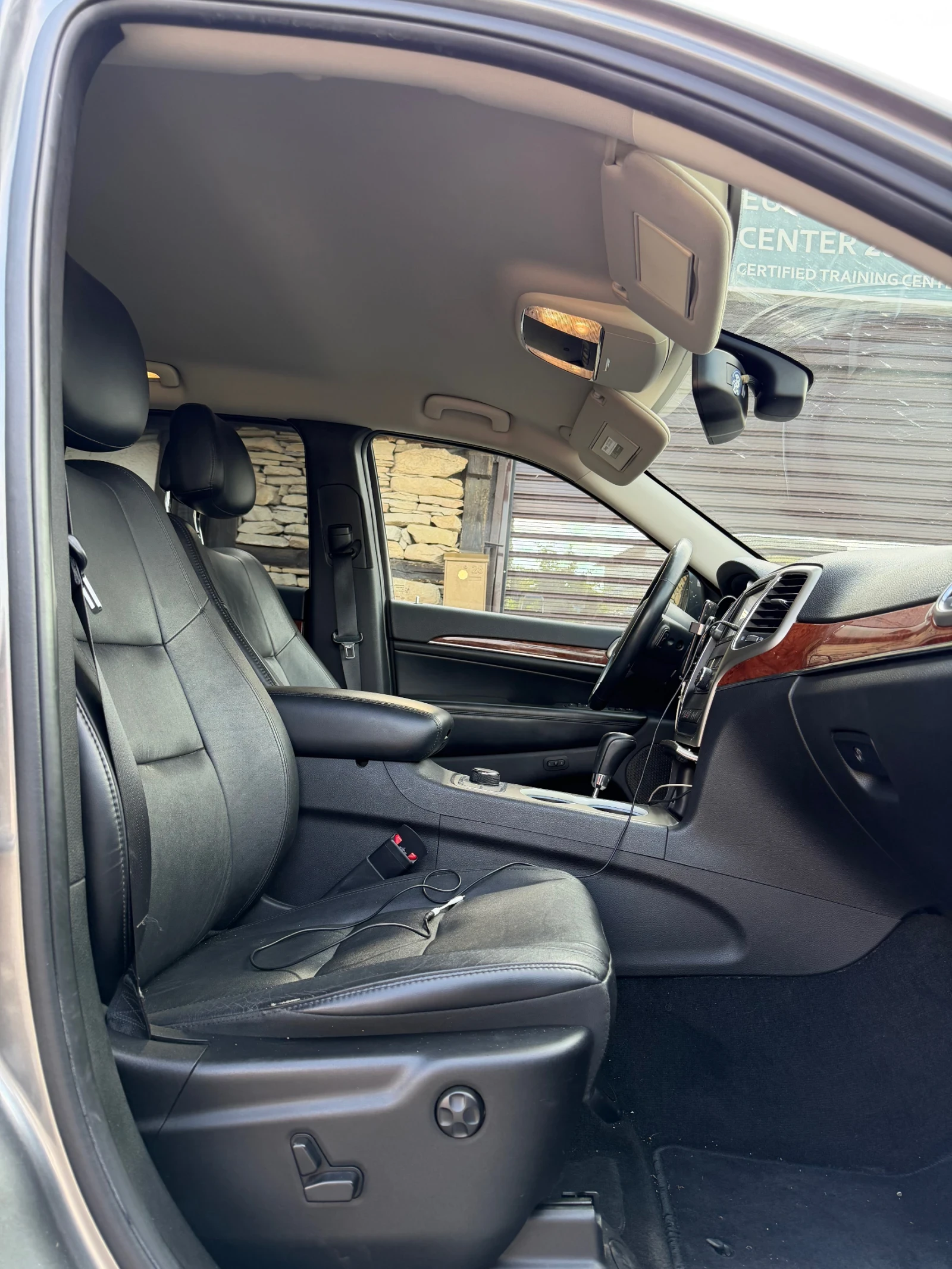 Jeep Grand cherokee ШВЕЙЦАРИЯ, снимка 9 - Автомобили и джипове - 55317473
