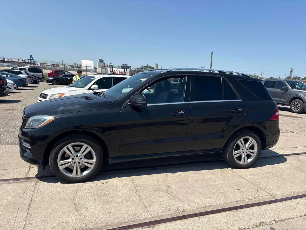 Mercedes-Benz ML 350 BlueTEC | CARFAX | БЕЗ ИНЦИДЕНТИ , снимка 3 - Автомобили и джипове - 55546898