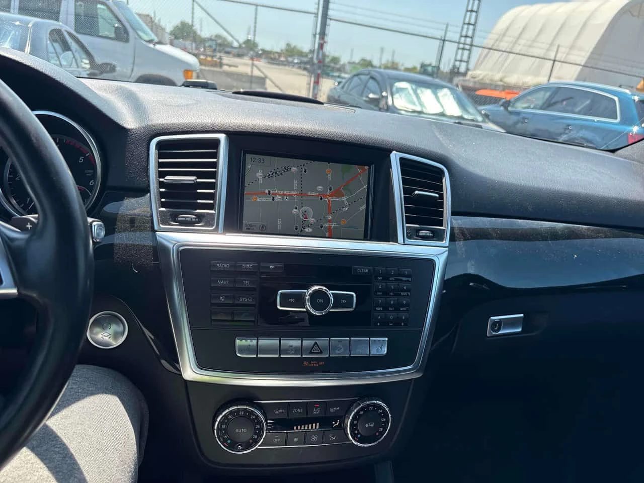 Mercedes-Benz ML 350 BlueTEC | CARFAX | БЕЗ ИНЦИДЕНТИ , снимка 10 - Автомобили и джипове - 55546898
