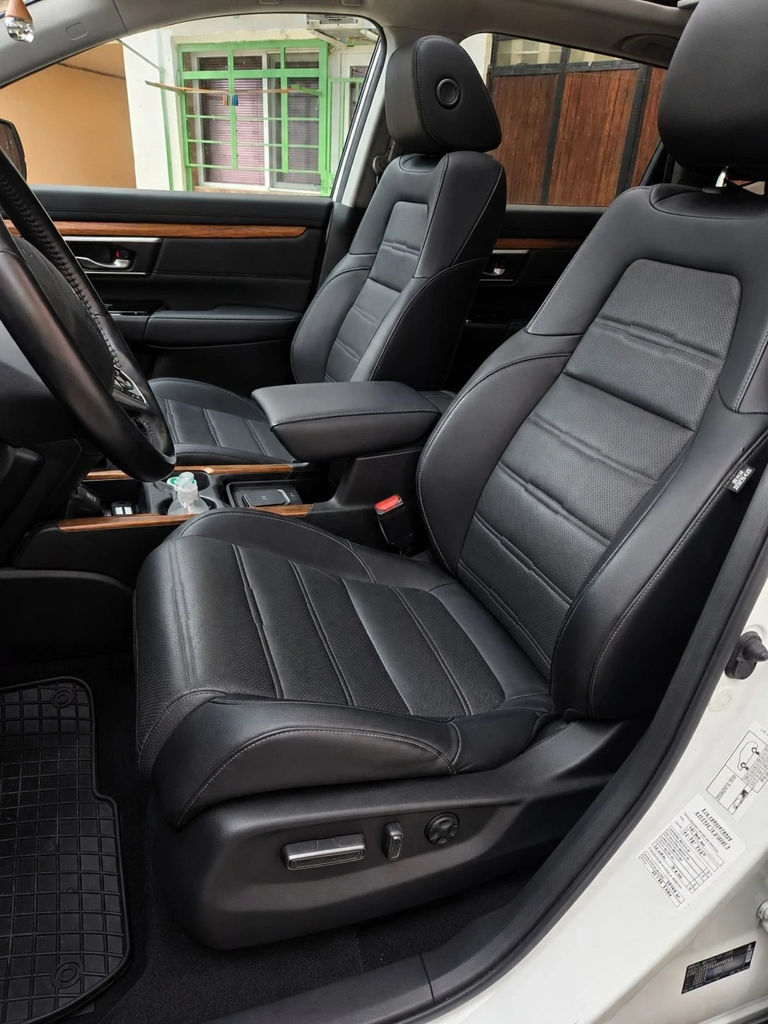 Honda Cr-v 2.0 HEV Executive, снимка 8 - Автомобили и джипове - 55937585