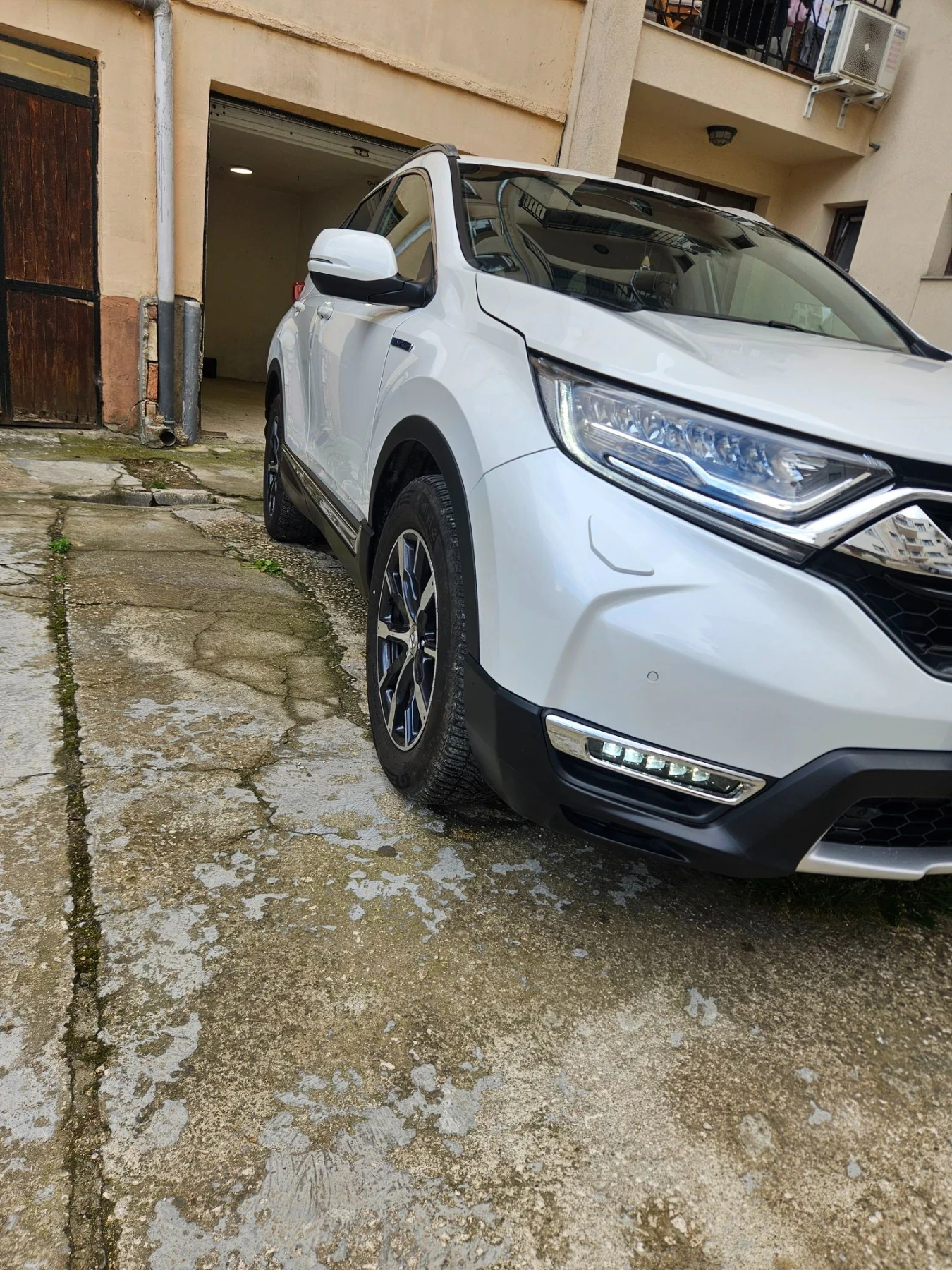 Honda Cr-v 2.0 HEV Executive, снимка 3 - Автомобили и джипове - 55937585