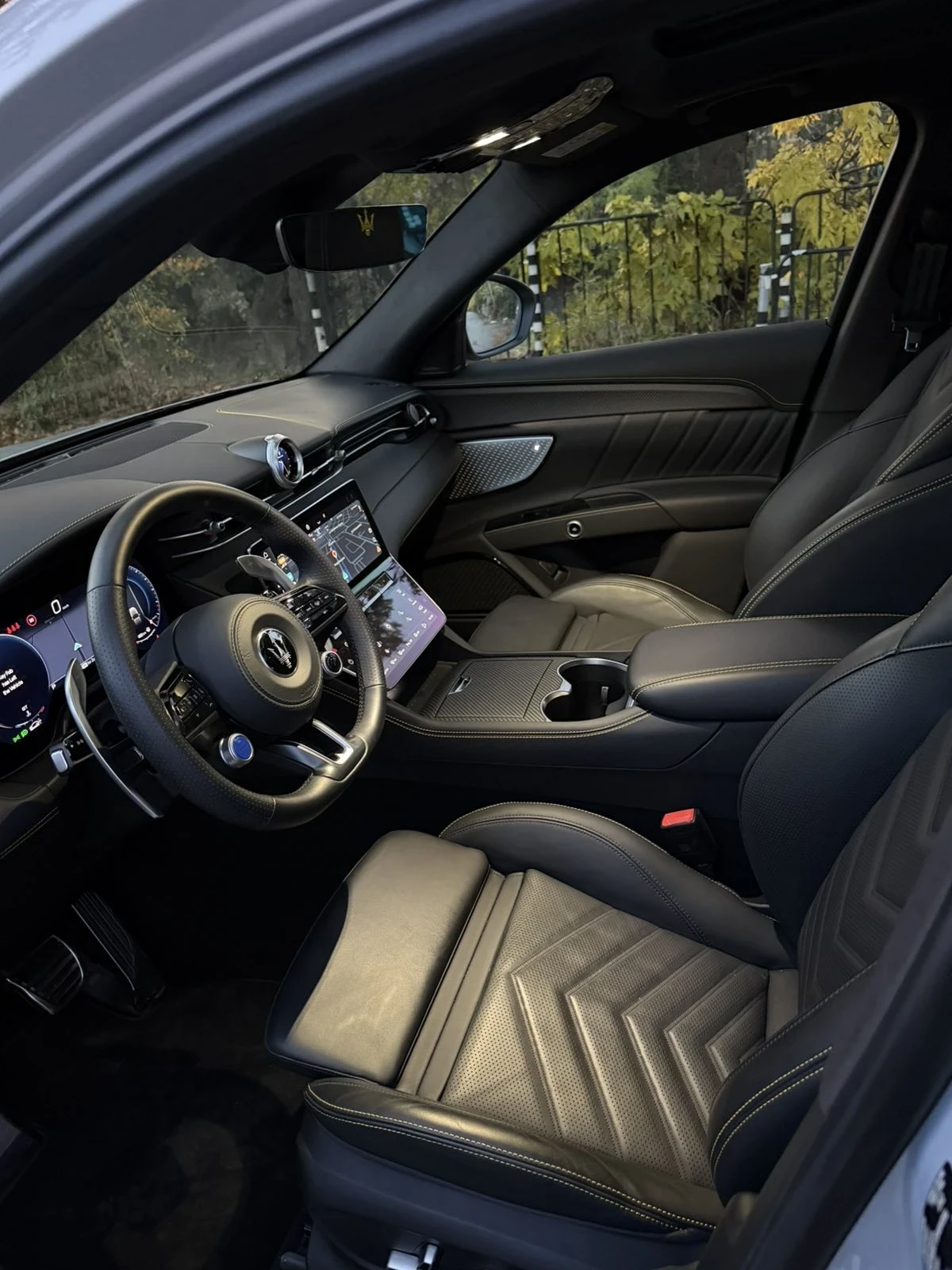Maserati Grecale Trofeo 530 к.с., снимка 12 - Автомобили и джипове - 56627913