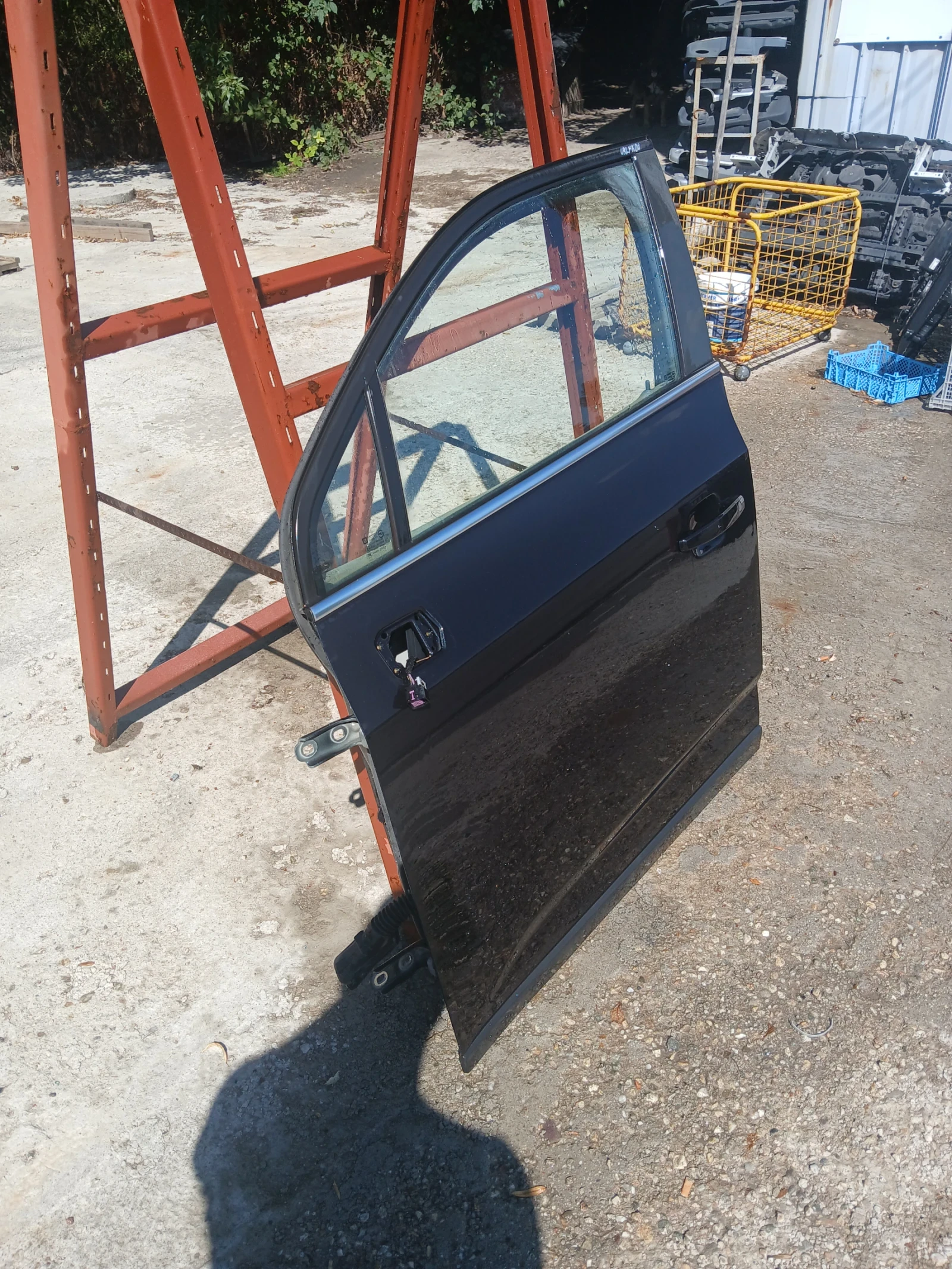Врата предна лява Chevrolet Orlando 2012г , снимка 2 - Части - 56114831