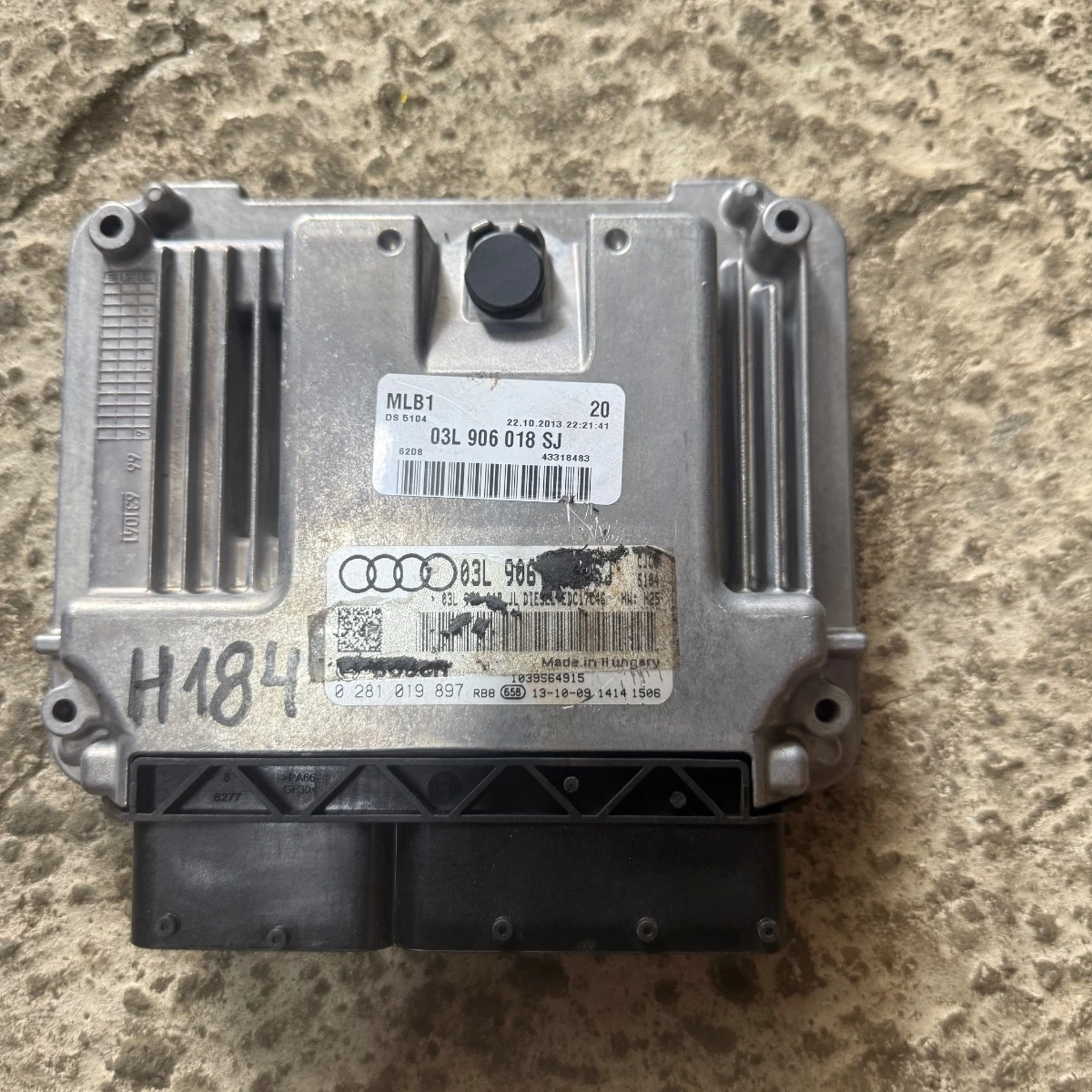 КОМПЮТЪР ECU AUDI A4 A5 Q5 20TDI CJC 03L906018SJ ном 184 03L906018SJ-184-1455