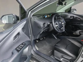Toyota Prius 1.8 Хибрид, снимка 9